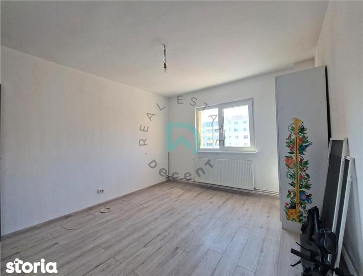 Garsonieră decomandată în Astra