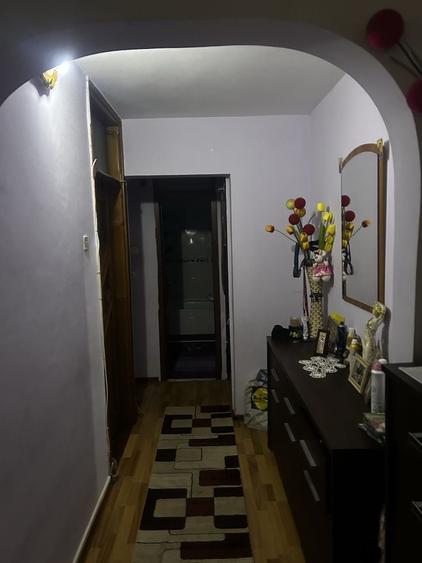 Apartament 3 camere, et 4, zona Debarcader - 1