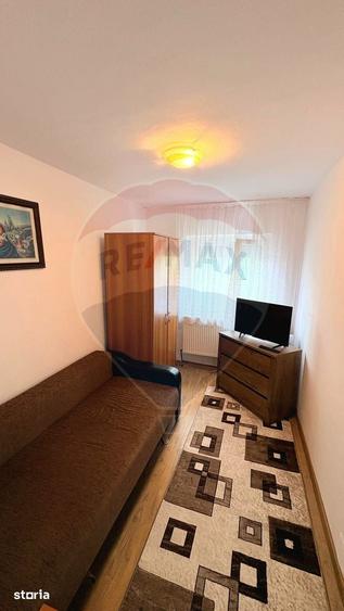 Apartament cu 3 camere decomandat în Vitrometan