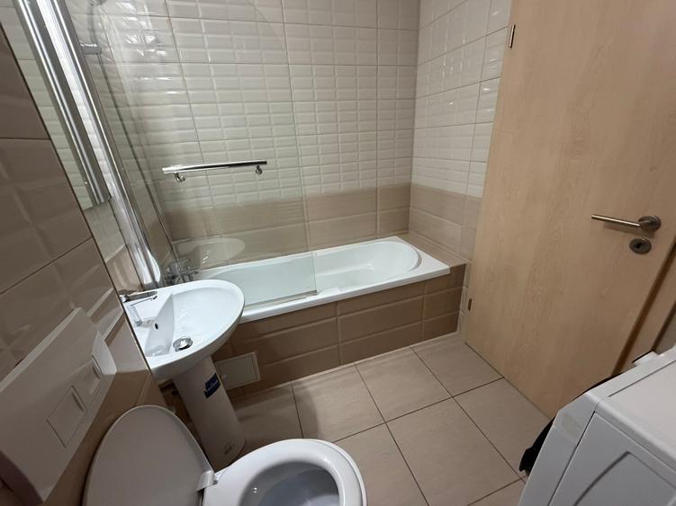 Vanzare apartament 2 camere in Tractorul zona Coresi - 7