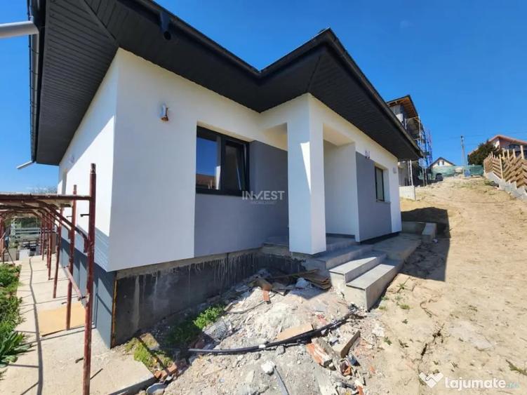 Casă cu 3 camere cu Teren 818 Mp în Valea Adâncă