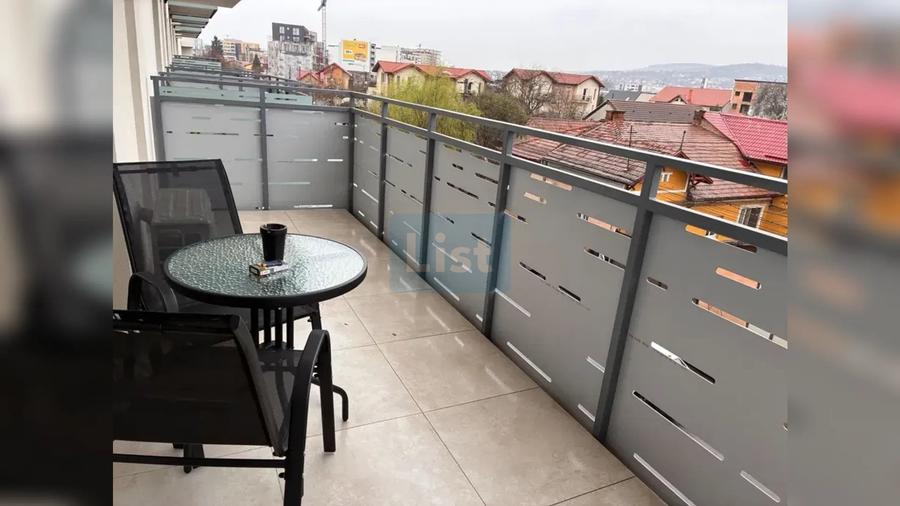 Apartament cu 2 camere semidecomandat, mobilat în Mărăști
