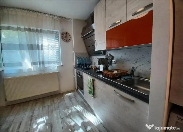 Garsonieră decomandată în Vitan