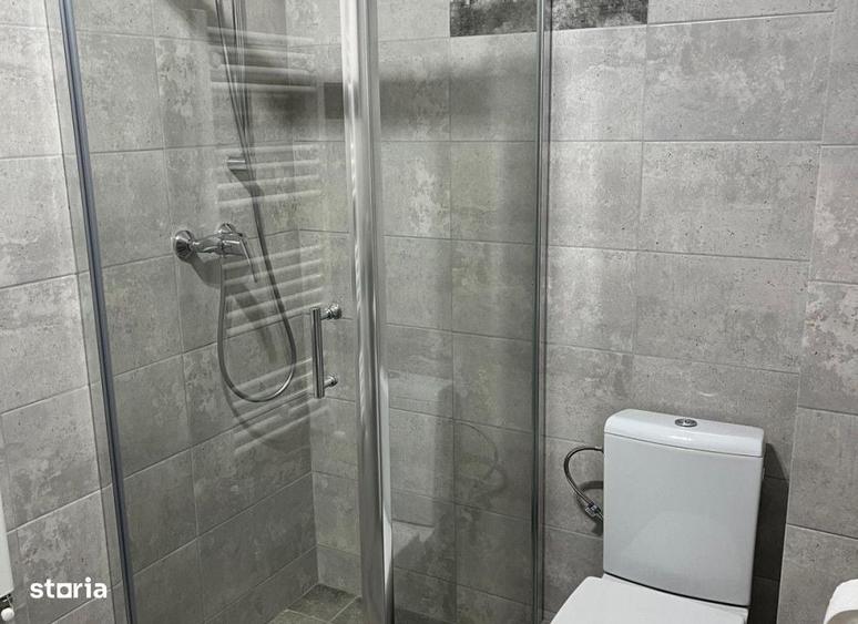 Casă cu 4 camere în Valea Adâncă