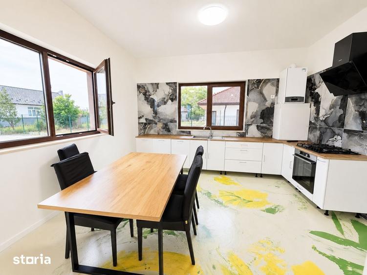 Casă cu 4 camere cu Teren 750 Mp în Jucu