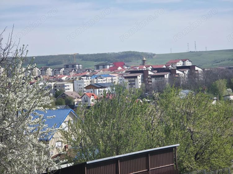 Teren de 1000 mp, în Calea Romanului