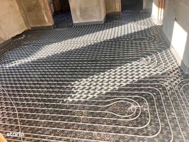 Casă cu 4 camere cu Teren 5 Mp în Central
