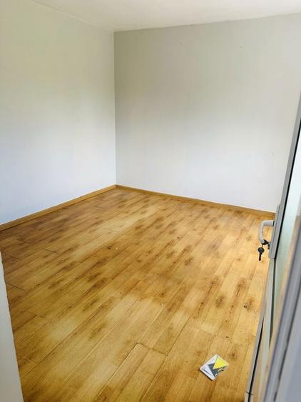 Vand sau schimb cu apartament - 1