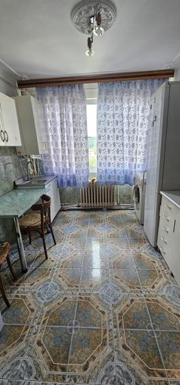 Zona Alexandru Familial, 3 camere mobilat si utilat. Se accepta studenti - 8