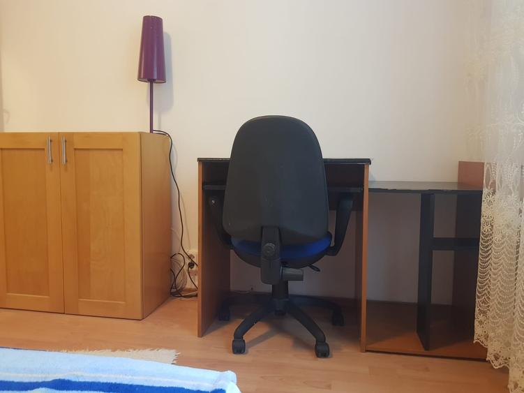 Inchiriere apart 3 camere cu 2 bai, etaj 1, vis-a-vis de Grand Arena, 450 euro - 9