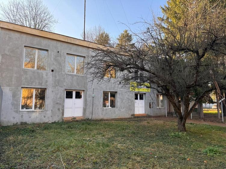 Cladire birouri / spatiu comercial - 584 mp  - Comision ZERO - 1