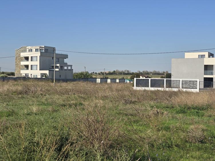 Teren de vanzare in Costinesti zona Forum - 13