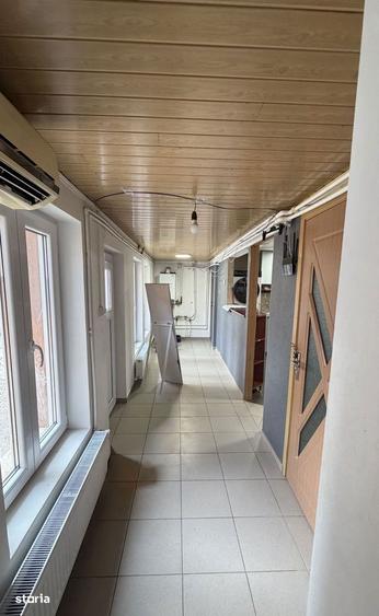 Casa de vanzare Ultracentrala + spatiu comercial ( chirie atractiva) - 1