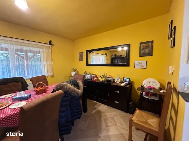 Casă cu 4 camere în Valea lui Mihai