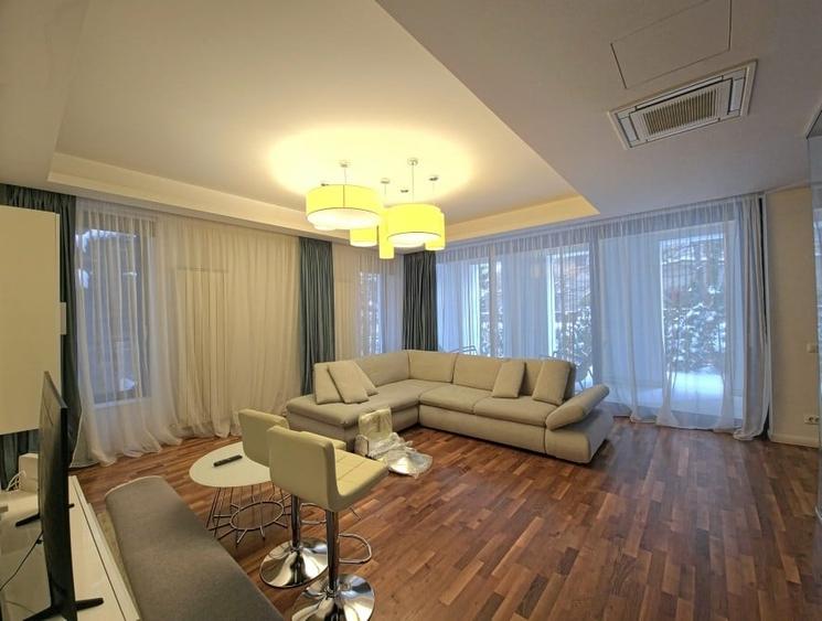 Apartament Aviatorilor cu curte proprie - 2