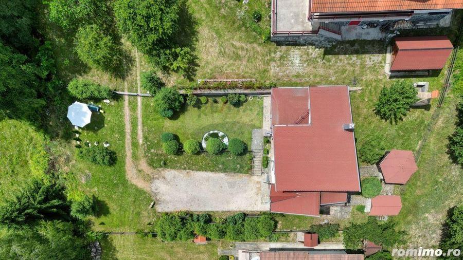 Casa / Vila de vacan?a ideala in satul Drumul Carului, zona Moieciu - 6