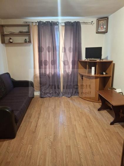 Vând camera de cămin transformata in garsoniera in spate la Jumbo - 2