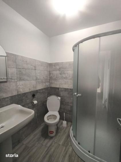 Spațiu comercial, de 1,590 mp, în Preajba