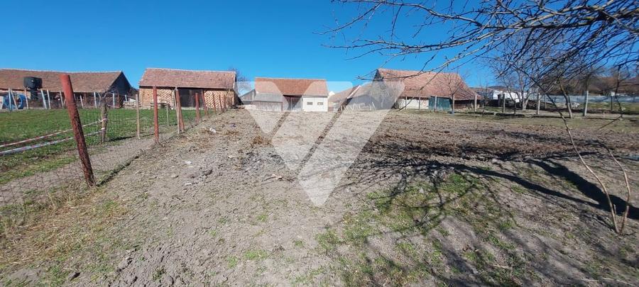 Casa individuala din 2 corpuri 6 camere 2 bai teren 2109 mp Rusi Sibiu - 13