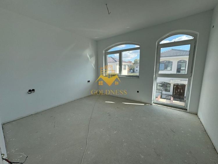 Casa 4 Camere Semifinisata, 2 Garaje, Curte 450mp, Terase 93mp, Dezmir - 5