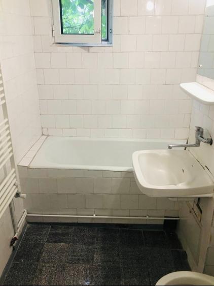 Vand apartament cu 2 camere Rovine - 11