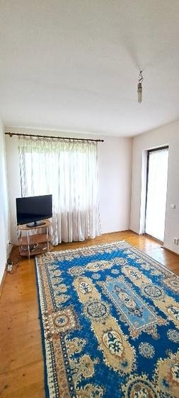 Casă individuală cu 3 camere cu Garaj în Gulia