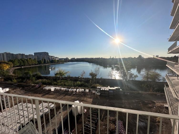 Apart. 3 cam | Premium | Vedere la lac | ONE LAKE DISTRICT - 3