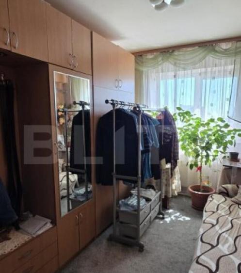 Apartament de vanzare, cu 4 camere, 4 balcoane, 75 mp, zona - 17