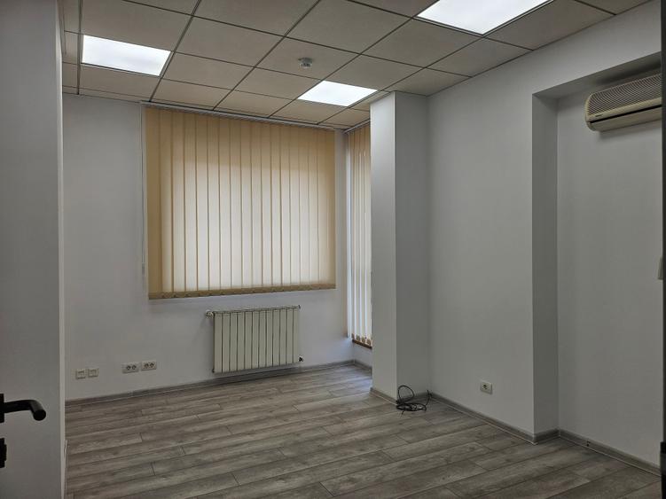 Spatiu birou Aviatorilor - 250mp - 7 birouri - 8