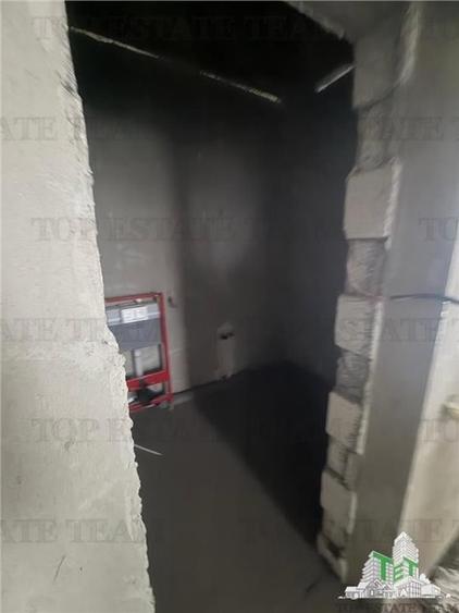 Vila 5 camere de vanzare in Frumusani, ideala investitie - 19