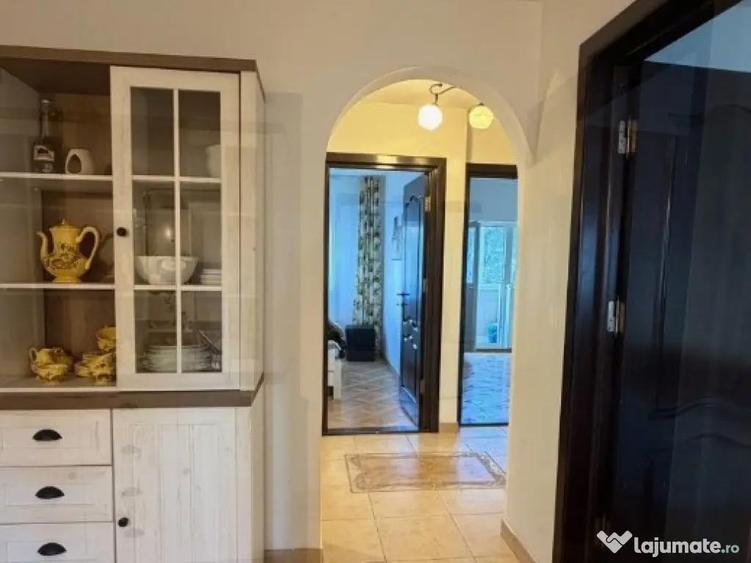 Apartament Cu 3 Camere Decomandate Etaj 1 - Zona Obcini - 6