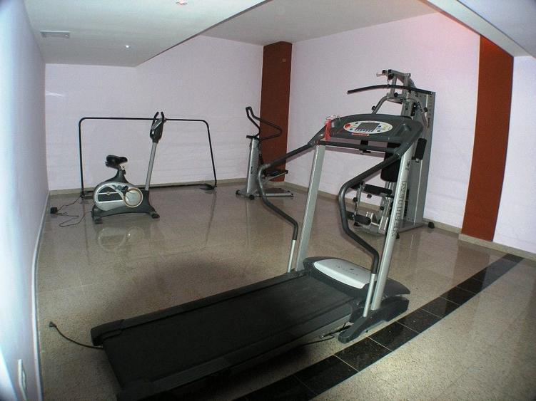 Magheru  425 mp  spatiu cu chirias  ideal investitie - 4