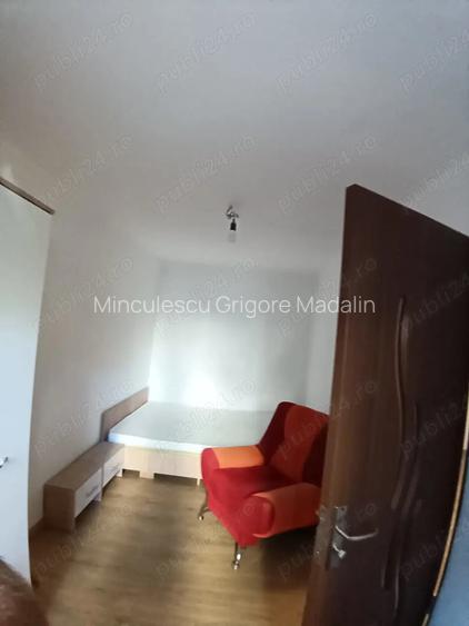 Persoana fizica vand apartament micro 14