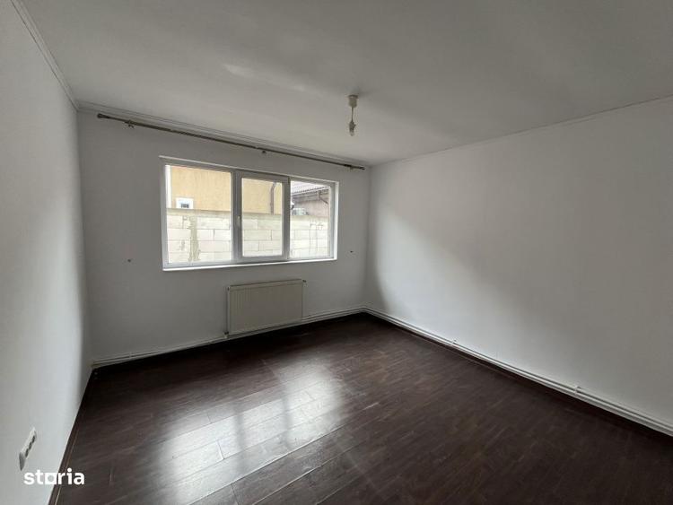 Oportunitate! Casa la sol 3 camere, zona deosebita, Valu lui Traian! - 3
