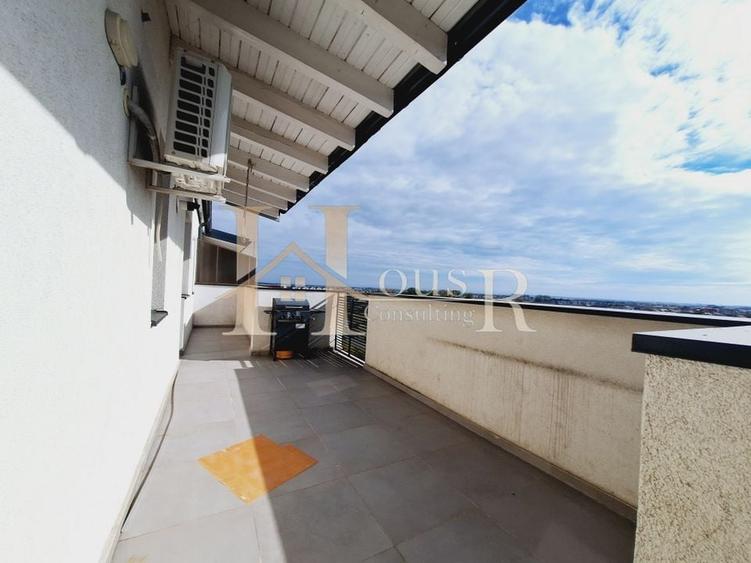 In oras, zona BRAYTIM. Penthouse cu 3 camere. Model cu 2 bai si dressing. - 11