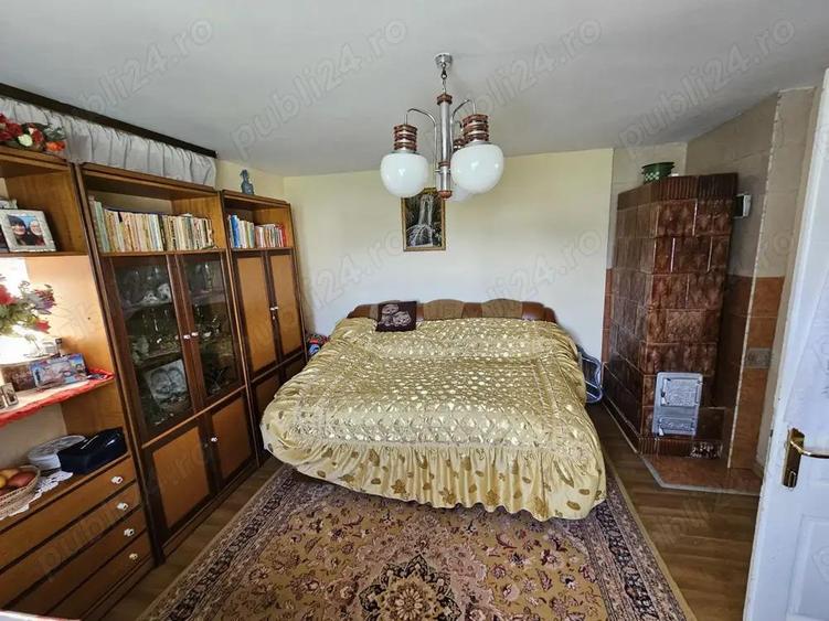 De vanzare Teren intravilan cu casa si anexe in Bucovina Moldova Sulita - 3