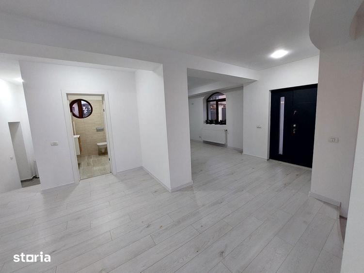 Cau?i spa?iu ?i arhitectura sau doar metri patra?i? - 8