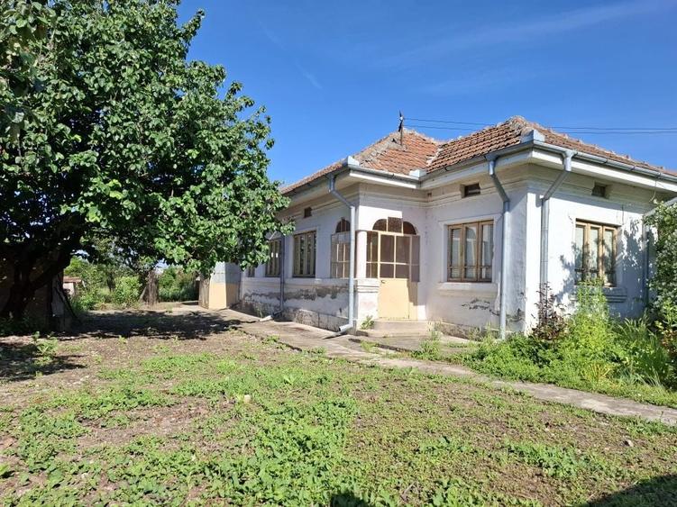 Casa si teren de vanzare in Teis, Bals - 1096 mp - 3