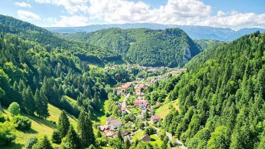 Acces facil si pozitionare sudica - 1