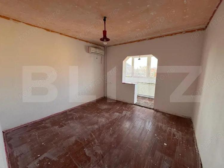 Apartament 3 camere, decomandat - zona Velenta - 10