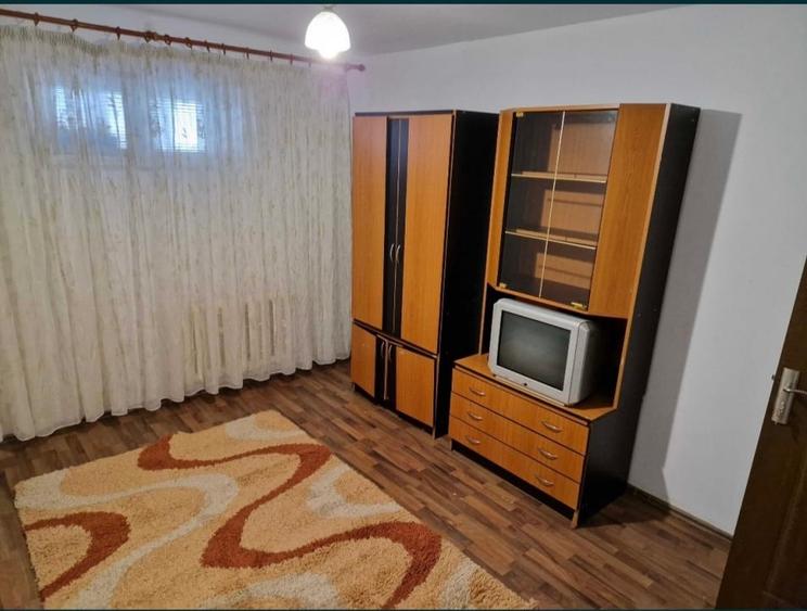 Apartament 3 camere-75mp- Bd Independentei - 7