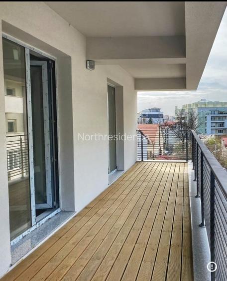 Herastrau  vis a vis Parc