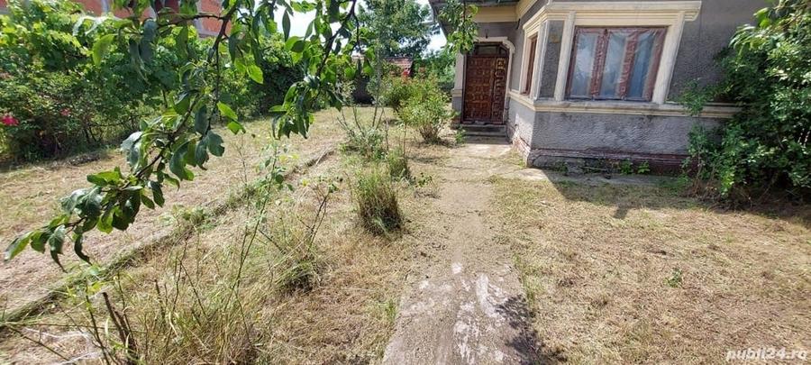 Teren de 3701 mp, în Răcari