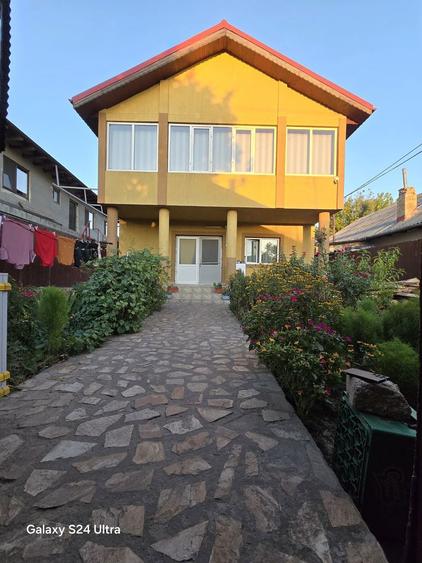 Casa de vanzare + Spatiu comercial - 1