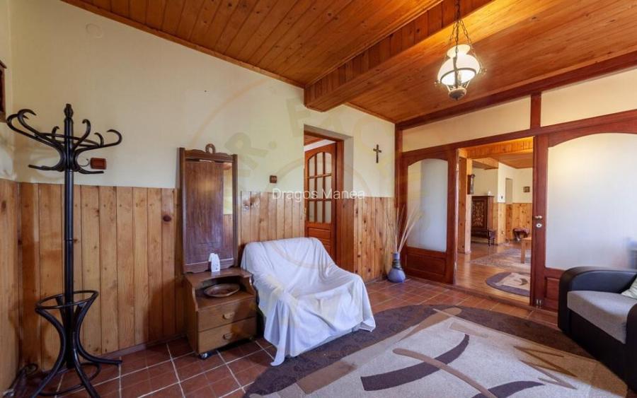 Casa rustica P+1 in zona de deal Bogati, AG