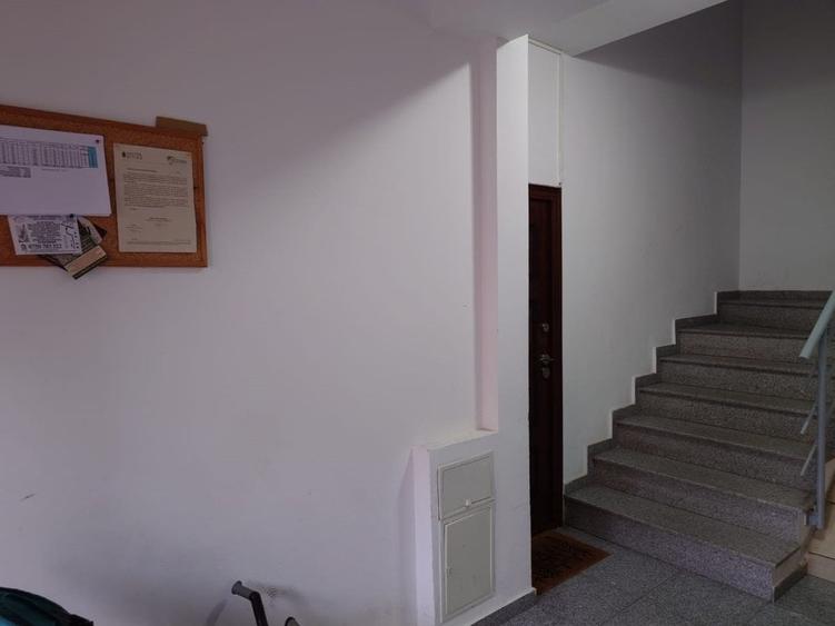 Vand apartament 3 camere 61m2 si curte 58m2 Bucurestii Noi - 6