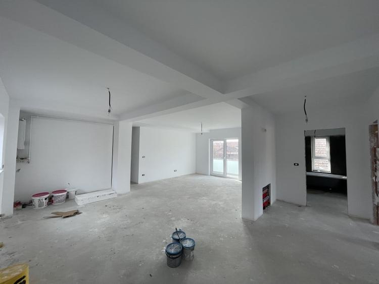 Apartament finalizat, Cu parcare subterana inclusa// 3 camere, 2 bai, 2 balcoane - 3