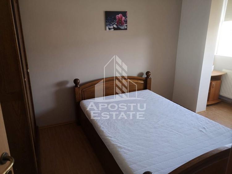 Apartament cu 3 camere, etaj intermediar, zona Circumvala... - 1
