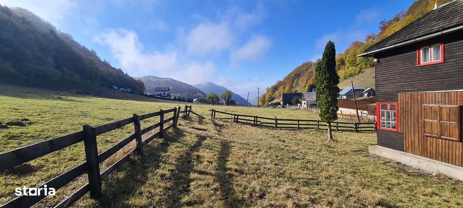 Cabana lemn cu mansarda + teren 2000MP - 10