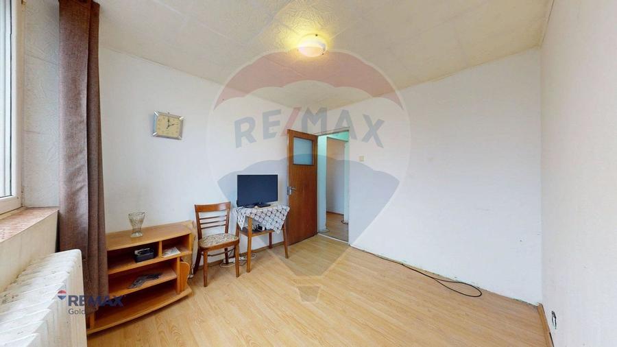 Apartament cu 4 camere de vânzare în zona Ozana - 5